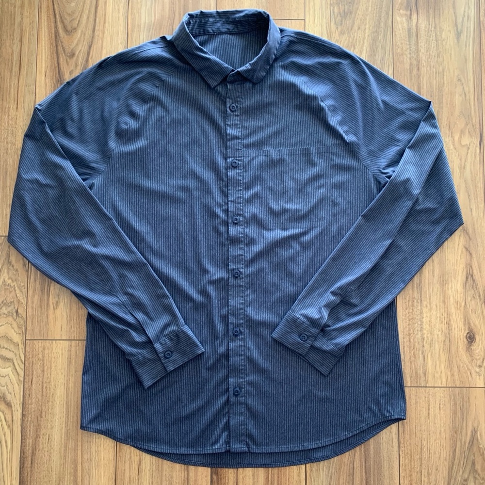 Lululemon Men’s Shirt